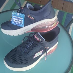 Skechers Women's Navy and Pink Slip-ins Air-Cushioned Sneakers